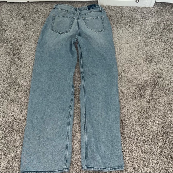 Hollister Ultra High-Rise Dad Jean, Vintage Stretch with Patchwork Detail, 27 - Picture 5 of 5
